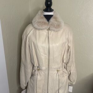 Damselle NWT Vintage Lamb Leather Cream Fox Fur-Collar Women's Jacket.  Size S.